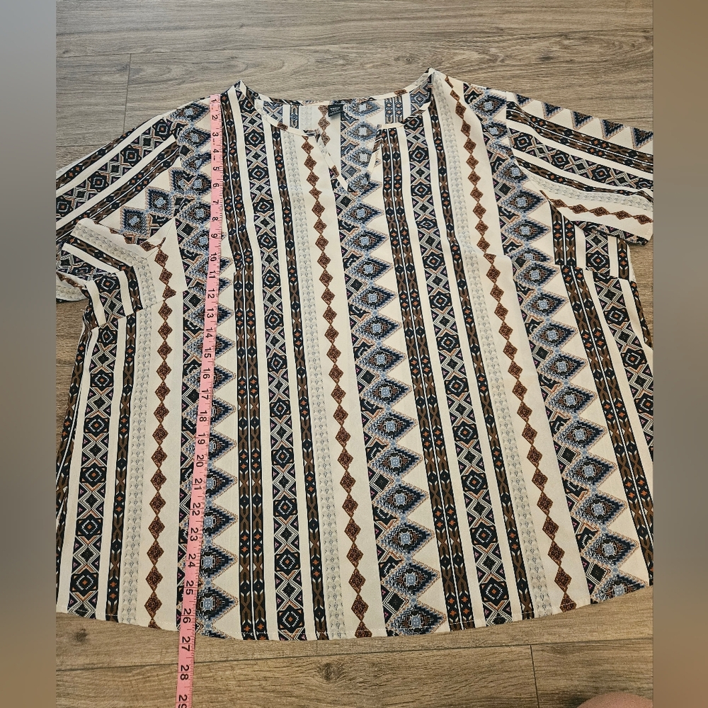 SHEIN‎ Multicolor Patterned Blouses - Picture 4 of 14